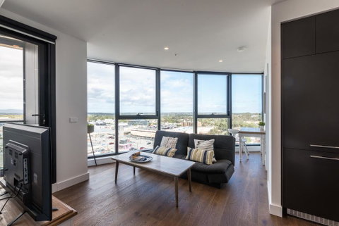 Mountain Park View Luxury 2 Bedroom Apt@Box Hill - Your Accommodation 1