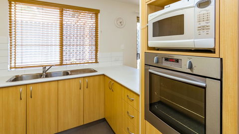 Dowler Apartments Subiaco - Your Accommodation 27