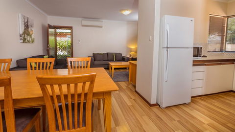 Dowler Apartments Subiaco - Your Accommodation 22