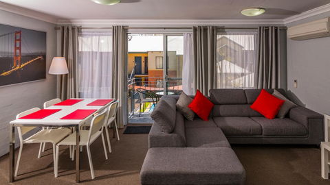 Dowler Apartments Subiaco - Your Accommodation 42