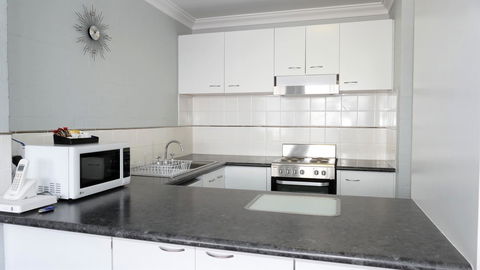 Dowler Apartments Subiaco - Your Accommodation 21