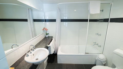 Dowler Apartments Subiaco - Your Accommodation 13