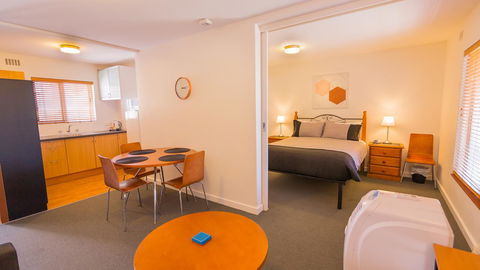 Dowler Apartments Subiaco - Your Accommodation 15