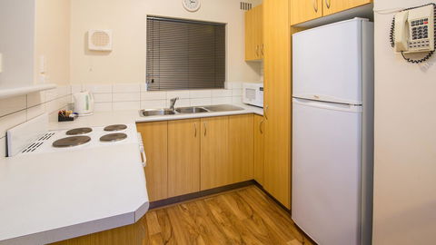Dowler Apartments Subiaco - Your Accommodation 17