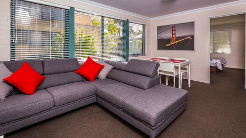 Dowler Apartments Subiaco - Your Accommodation 14
