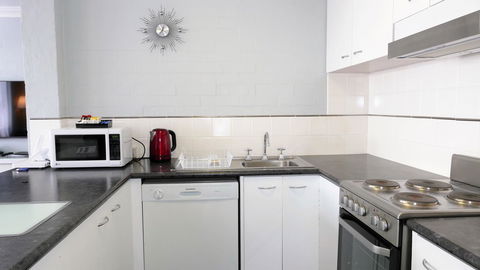 Dowler Apartments Subiaco - Your Accommodation 44