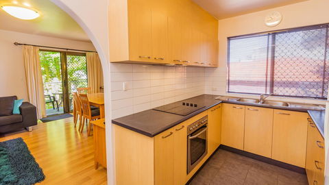 Dowler Apartments Subiaco - Your Accommodation 40