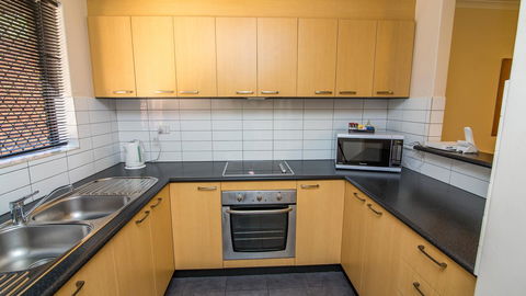 Dowler Apartments Subiaco - Your Accommodation 32