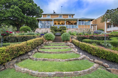 Grand Mercure Basildene Manor - Your Accommodation 13