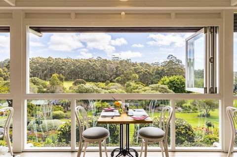 Grand Mercure Basildene Manor - Your Accommodation 10