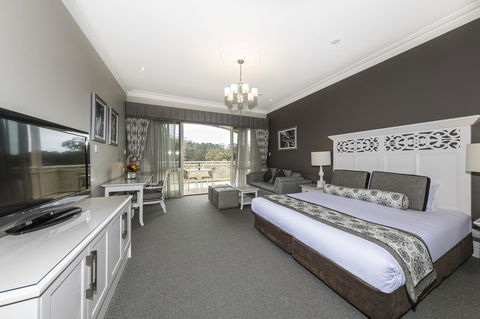 Grand Mercure Basildene Manor - Your Accommodation 16