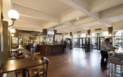 Captain Stirling Hotel - Your Accommodation 16