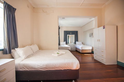 Captain Stirling Hotel - Your Accommodation 2