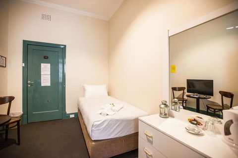 Captain Stirling Hotel - Your Accommodation 34
