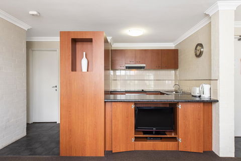 Subiaco Village 20 - Your Accommodation 6