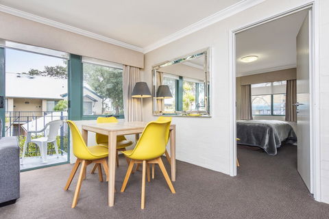 Subiaco Village 20 - Your Accommodation 3