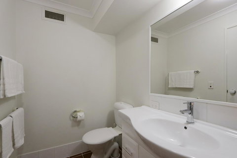 Hillarys Marina Apartment - Your Accommodation 27