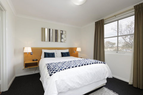 Hillarys Marina Apartment - Your Accommodation 24