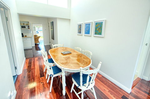 Jeffries Cottage - Your Accommodation 13