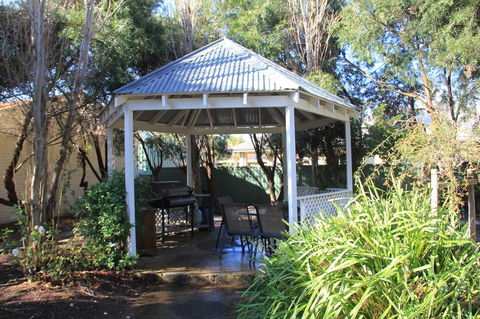 Busselton Ithaca Motel - Your Accommodation 10