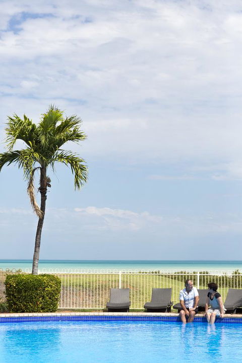 Moonlight Bay Suites - Your Accommodation 4