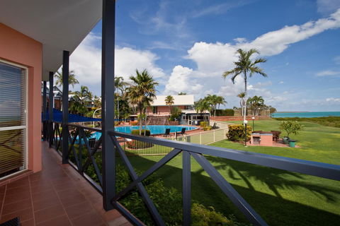 Moonlight Bay Suites - Your Accommodation 10