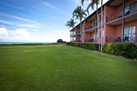Moonlight Bay Suites - Your Accommodation 12