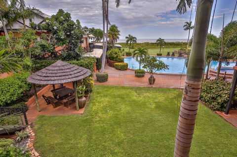 Moonlight Bay Suites - Your Accommodation 13