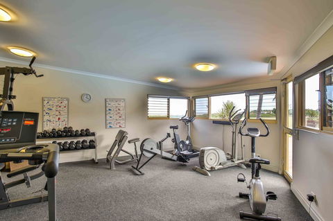 Moonlight Bay Suites - Your Accommodation 16
