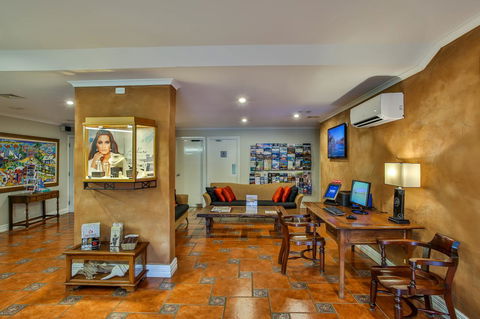 Moonlight Bay Suites - Your Accommodation 19