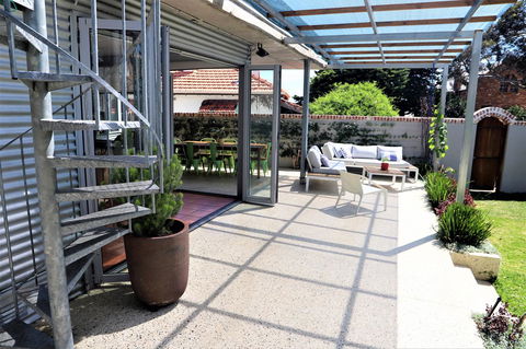 Fremantle Heritage Home For You To Enjoy! - Your Accommodation 10