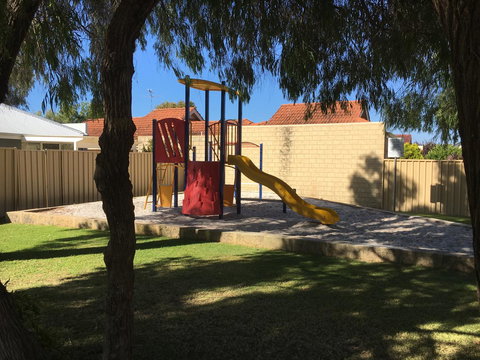 Geographe Bay Apartment - Your Accommodation 8