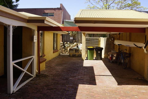 Suffolk House - Your Accommodation 4