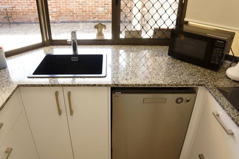 Suffolk House - Your Accommodation 11