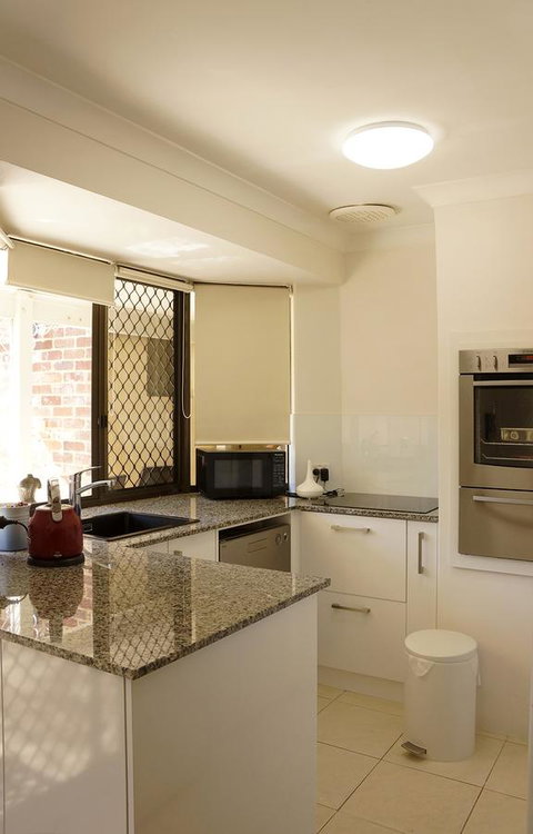 Suffolk House - Your Accommodation 9