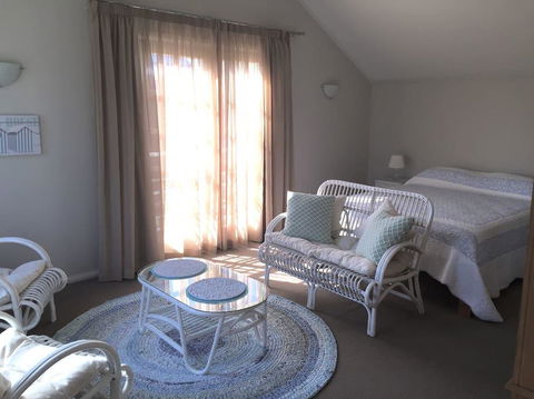 Fremantle Local Beach Studio - Your Accommodation 25