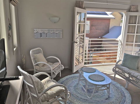 Fremantle Local Beach Studio - Your Accommodation 0