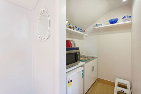 Fremantle Local Beach Studio - Your Accommodation 18