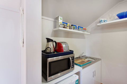Fremantle Local Beach Studio - Your Accommodation 12