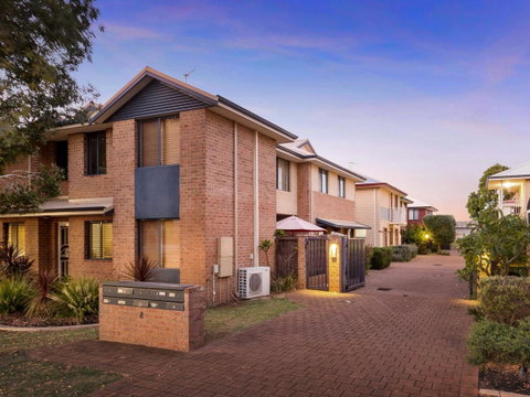 Cooper Street - Your Accommodation 39
