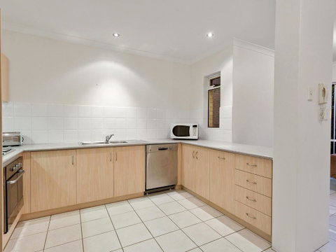 Cooper Street - Your Accommodation 24