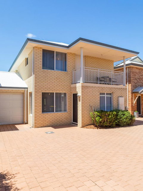 Cooper Street - Your Accommodation 22