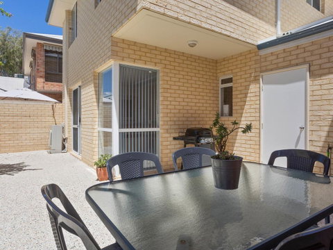 Cooper Street - Your Accommodation 38