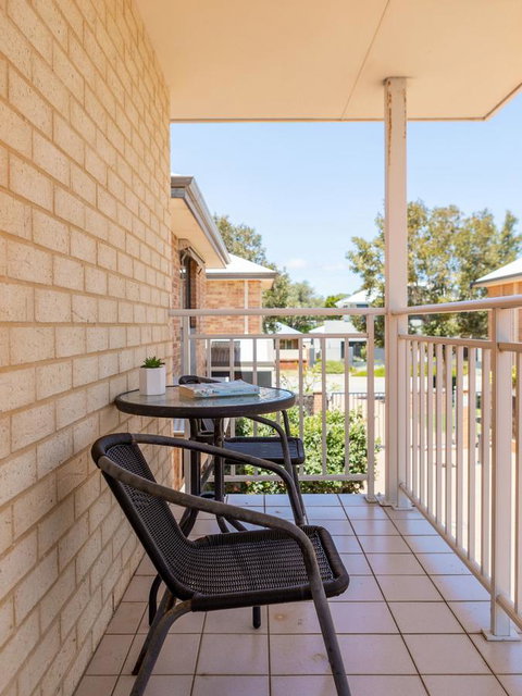 Cooper Street - Your Accommodation 13