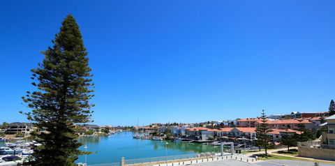 Studio Style Mindarie Marina - Your Accommodation 0