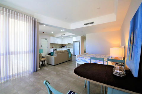 Studio Style Mindarie Marina - Your Accommodation 5