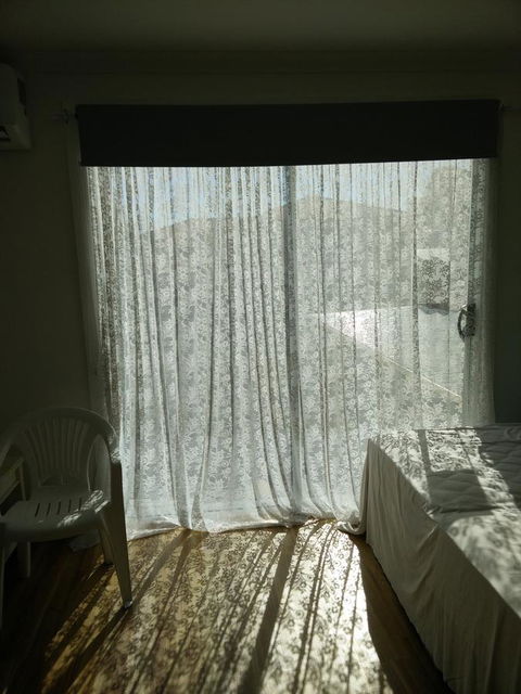 DIANELLA Budget Rooms Happy Place To Stay - Your Accommodation 18