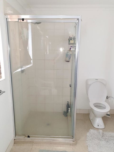 DIANELLA Budget Rooms Happy Place To Stay - Your Accommodation 12