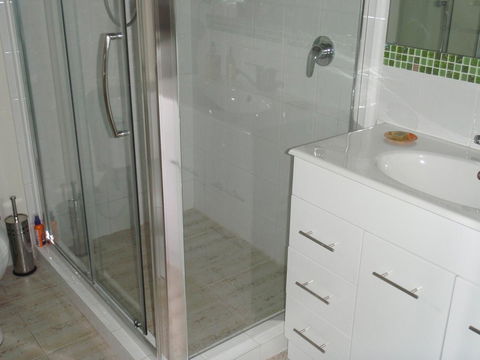 Gypsy Cottage - Your Accommodation 7