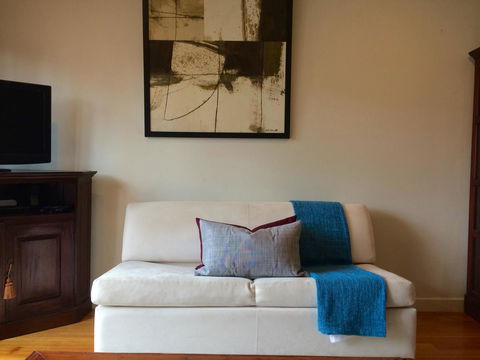 Cloisters - Your Accommodation 5
